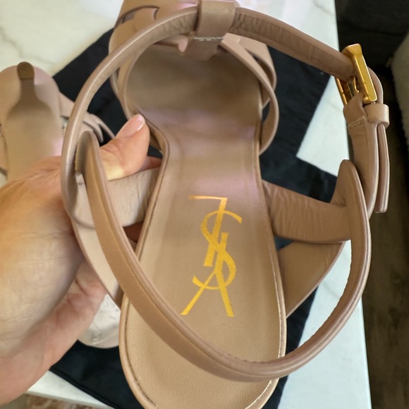Yves Saint Laurent Tribute Heels - Picture 6 of 8